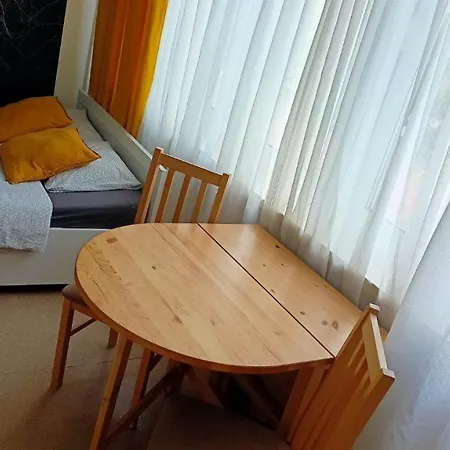 Kawalerka 17 *